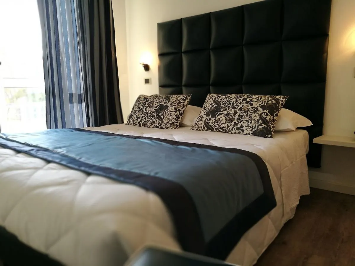 Hotel Rombino Fonteblanda 3*,