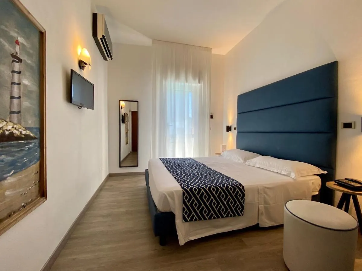Hotel Rombino Fonteblanda 3*,