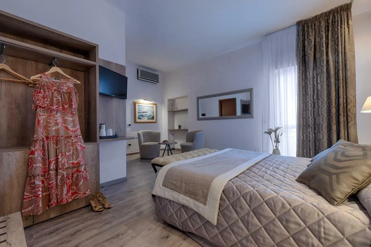 Hotel Rombino Fonteblanda 3*,